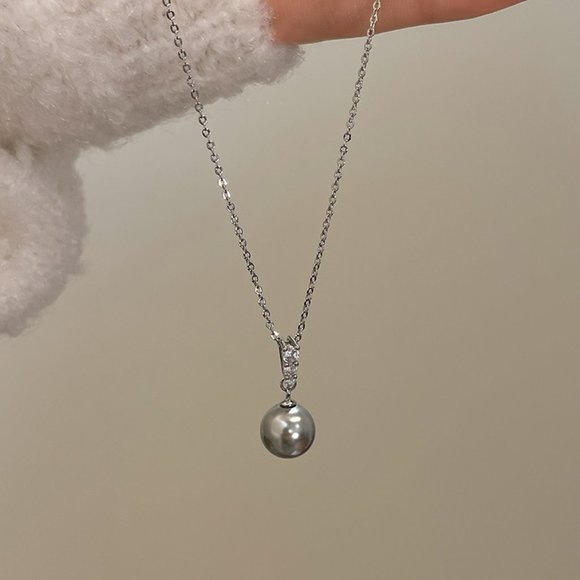 GOLICC Simple Grey Pearl Necklace - Picture 5 of 10